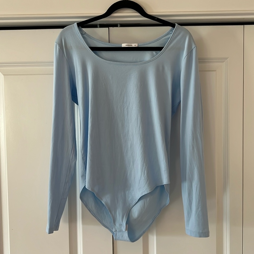 Mangidup Baby Blue Scoop Neck Bodysuit